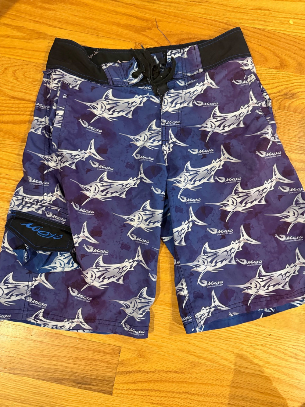 Mako Men's Blue Shark Print Swim Trunks